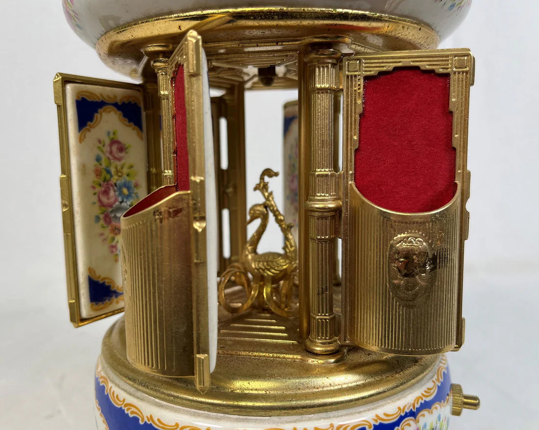 💄Replica Vintage Lipstick Music Box